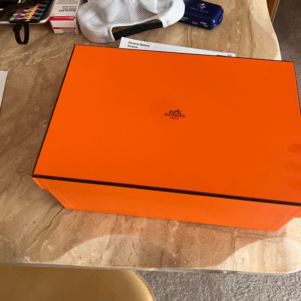 Hermes sandals sold out in stores